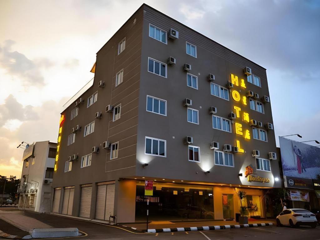 Mornington Hotel Medan Ipoh Exteriör bild