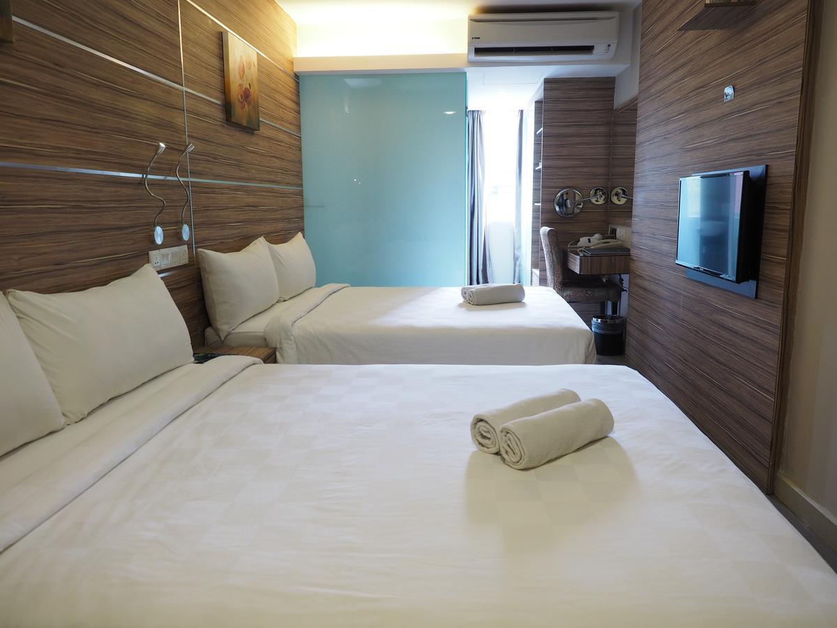 Mornington Hotel Medan Ipoh Exteriör bild